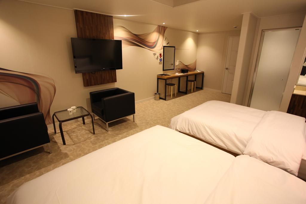 New Suwon Hotel Екстериор снимка