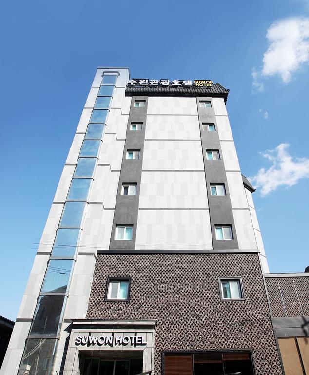 New Suwon Hotel Екстериор снимка