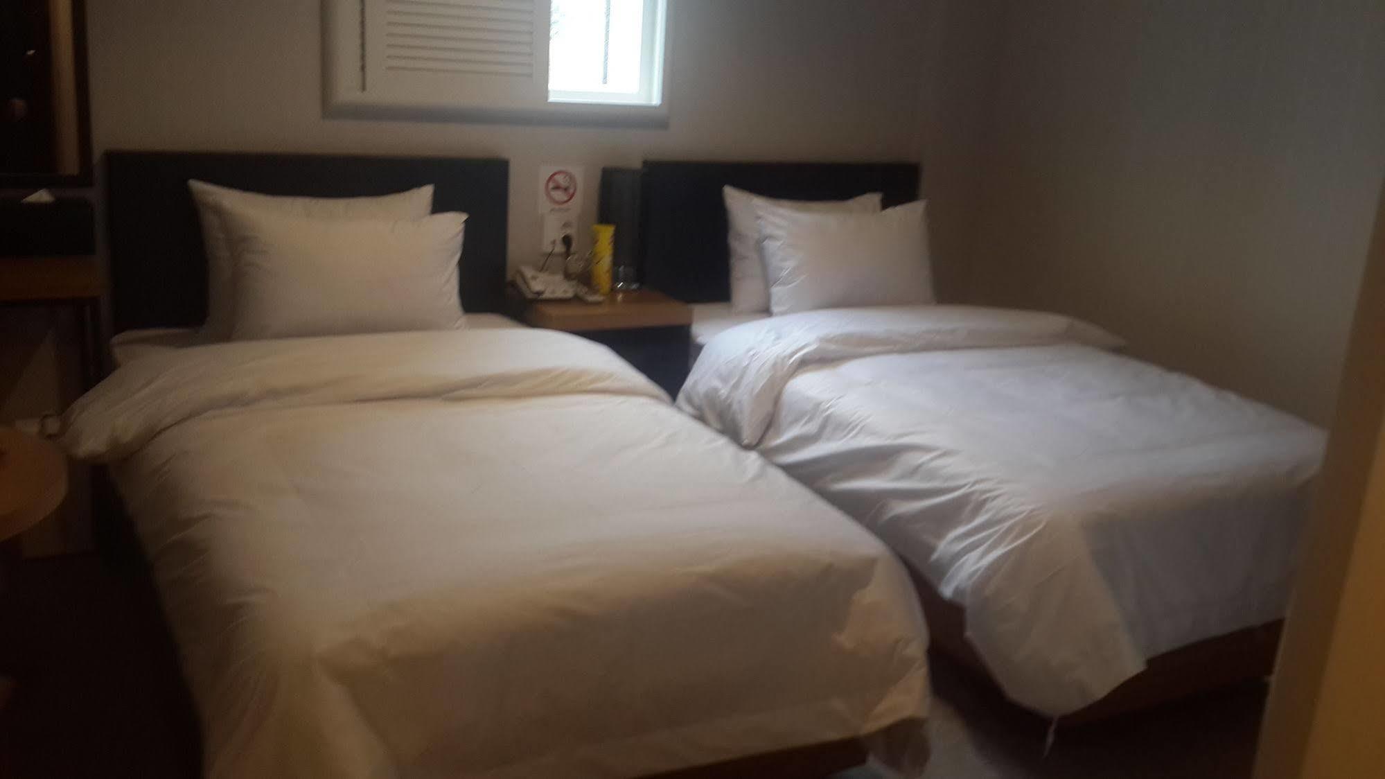 New Suwon Hotel Екстериор снимка