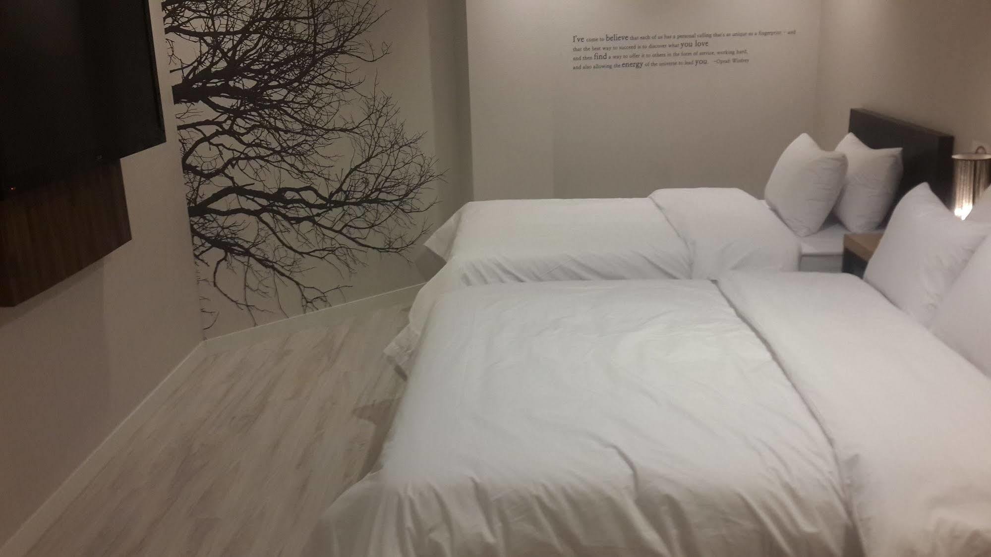New Suwon Hotel Екстериор снимка