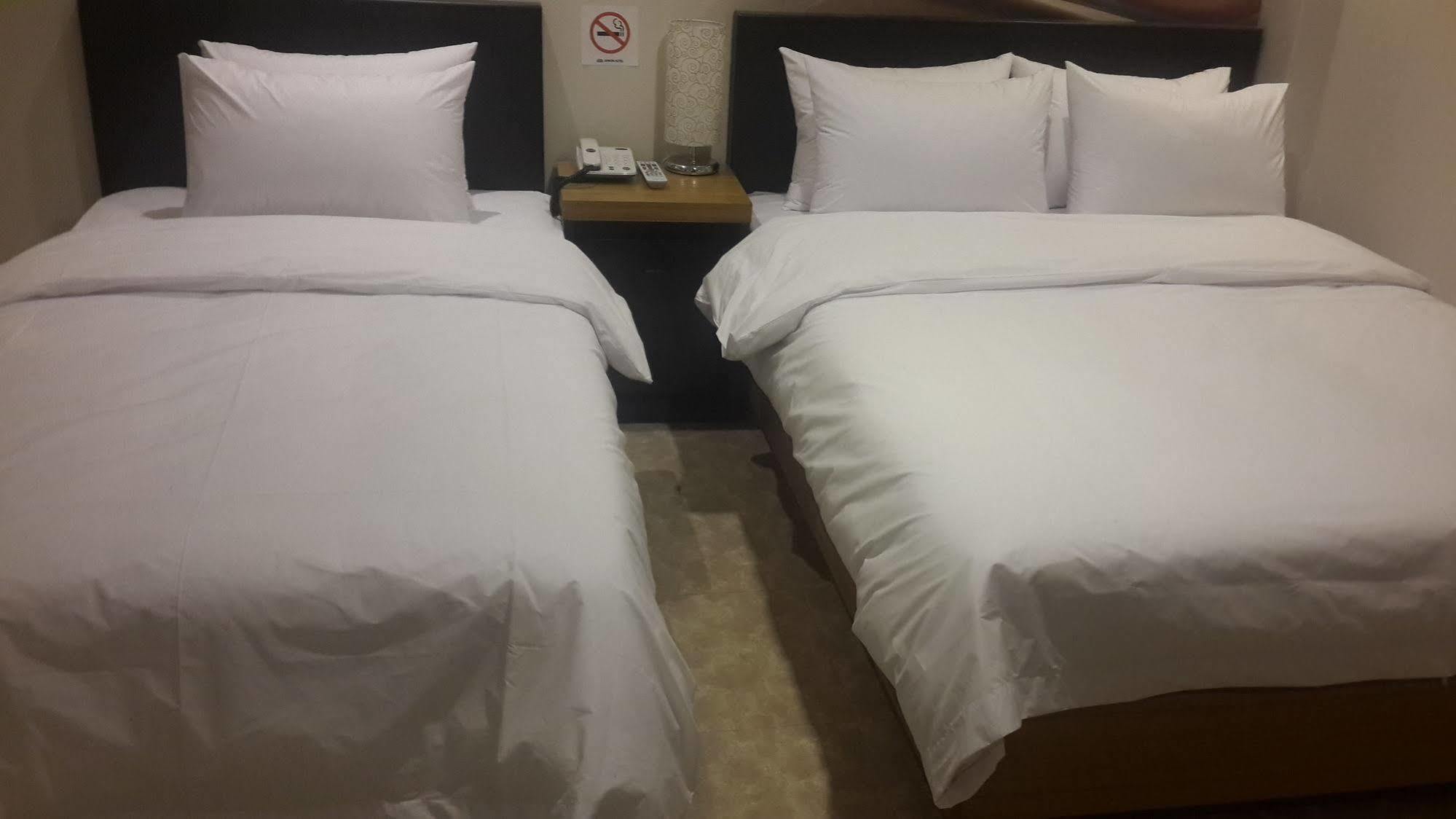 New Suwon Hotel Екстериор снимка