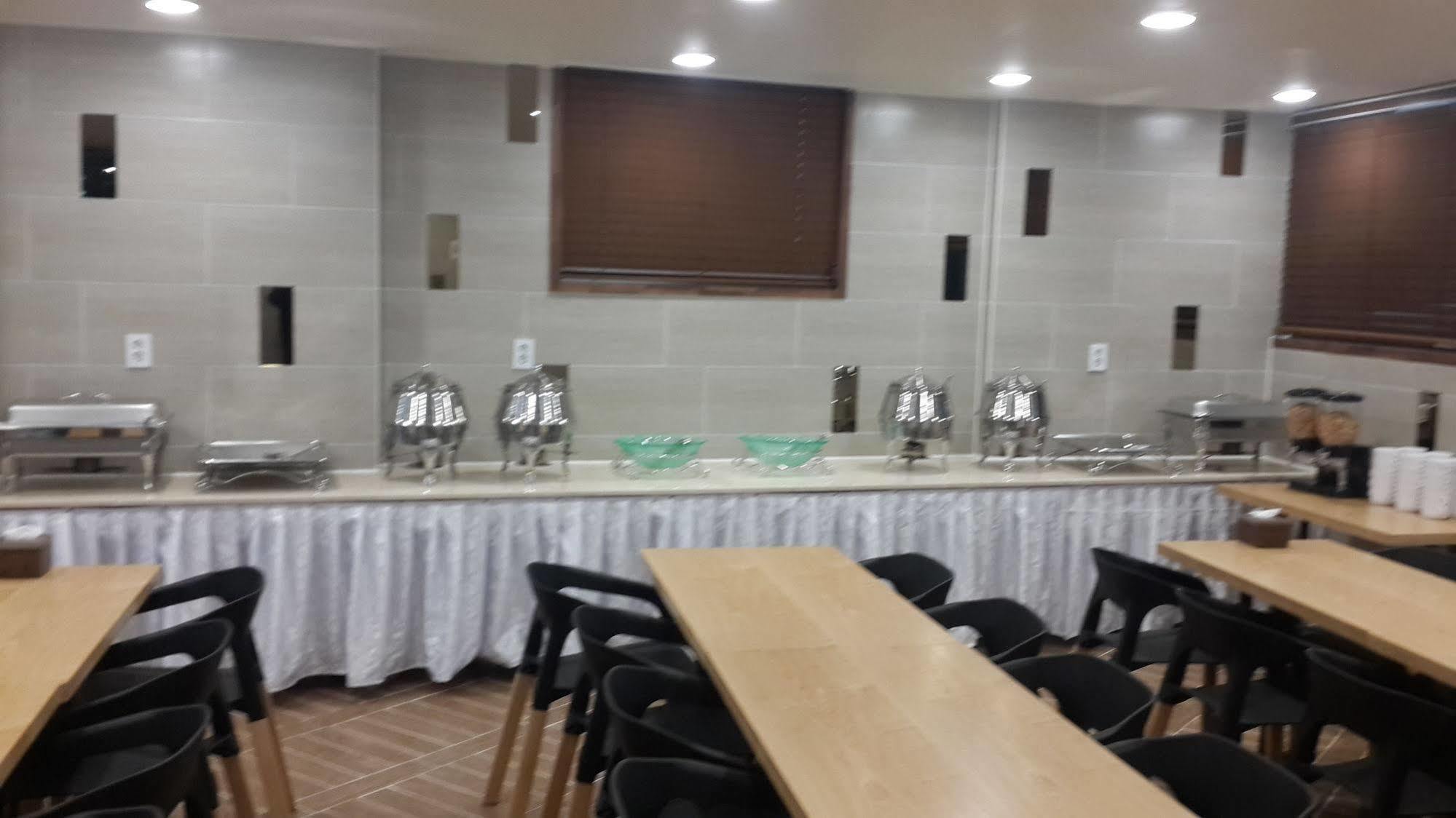 New Suwon Hotel Екстериор снимка