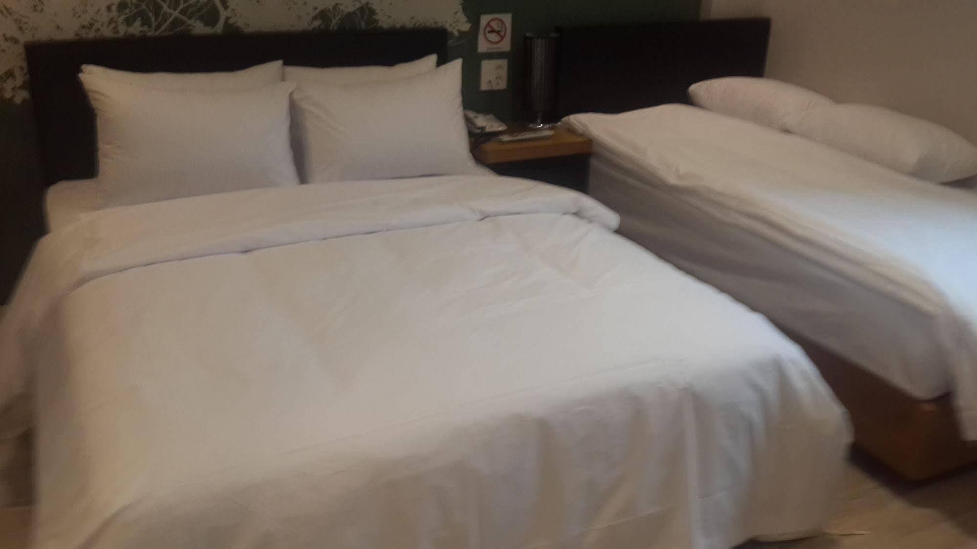 New Suwon Hotel Екстериор снимка